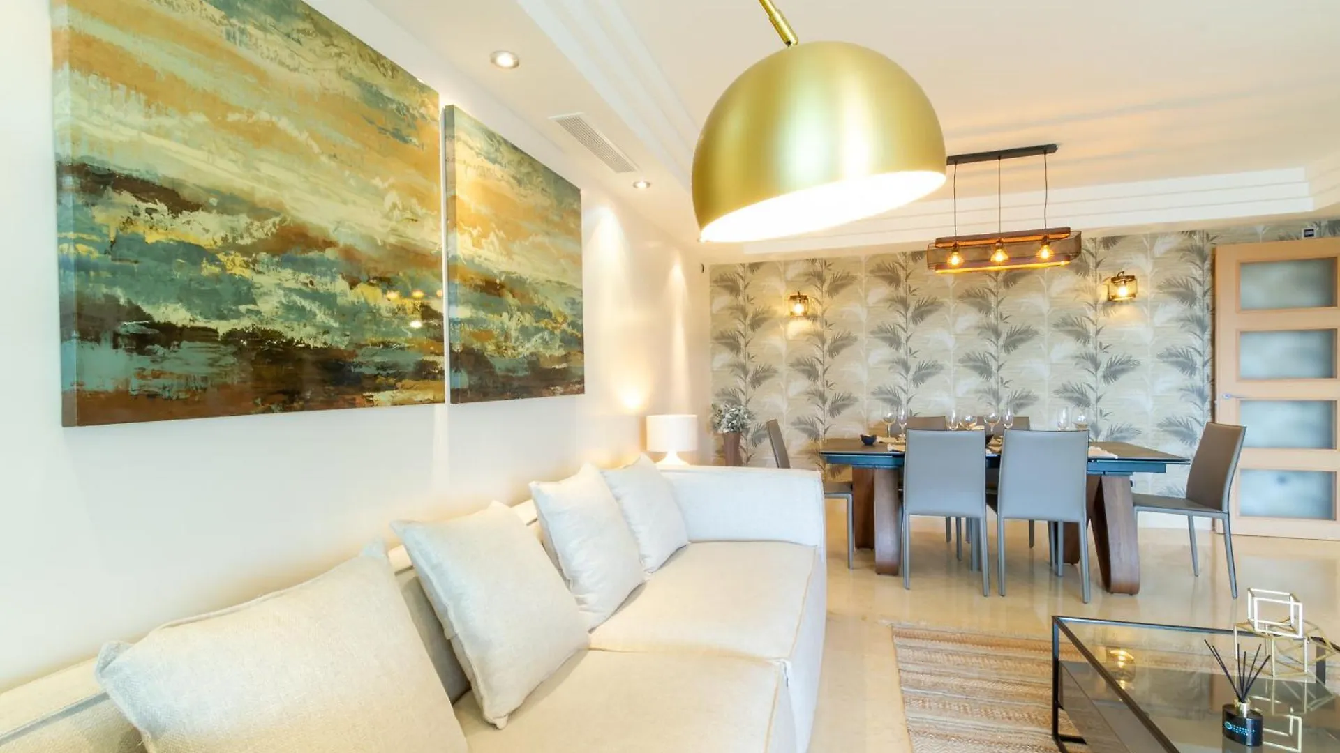 Marbella Banus Suites - Golden Mile Jardines Del Principe 1 0*,  Spain