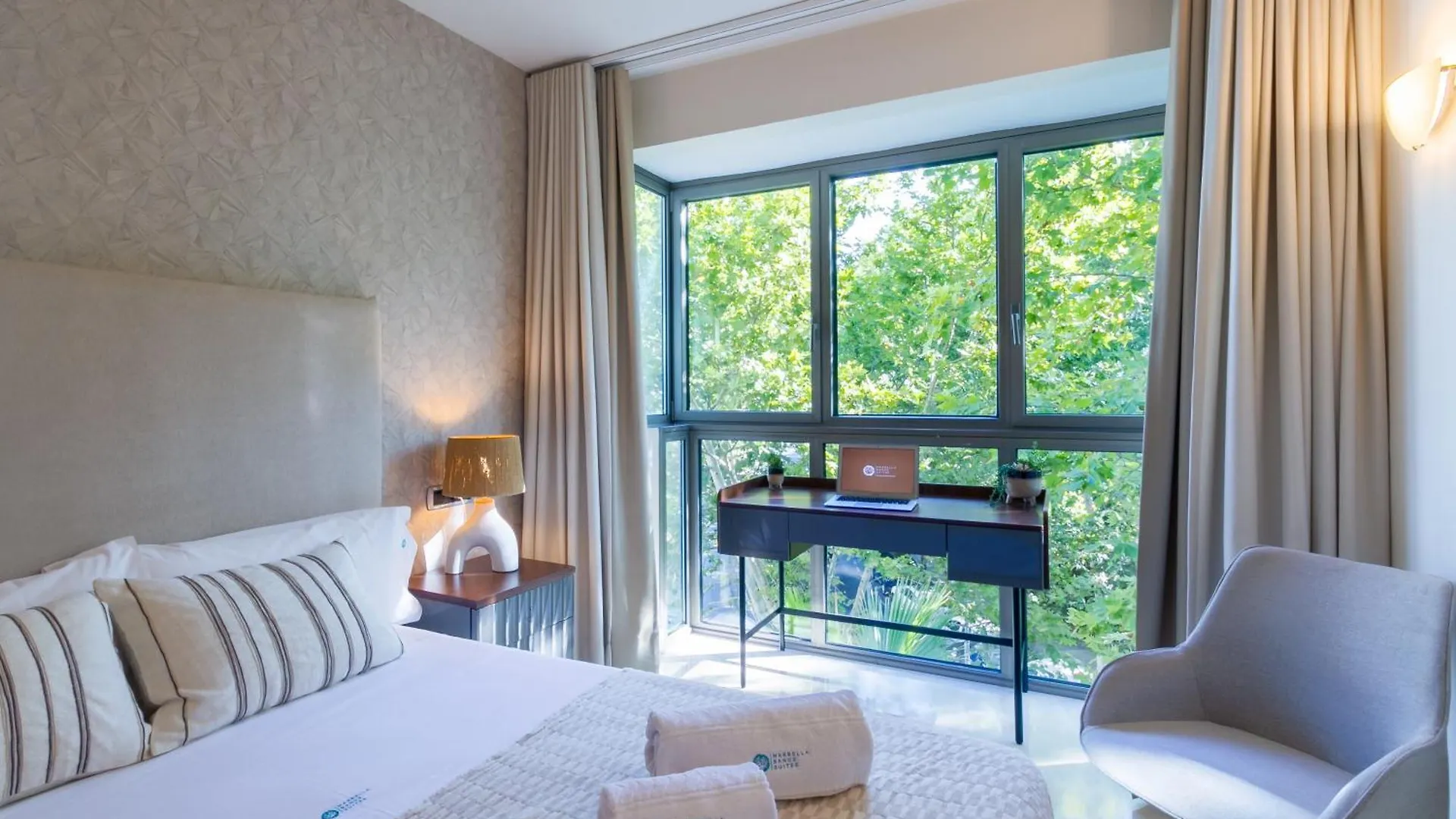 Marbella Banus Suites - Golden Mile Jardines Del Principe 1 0*,