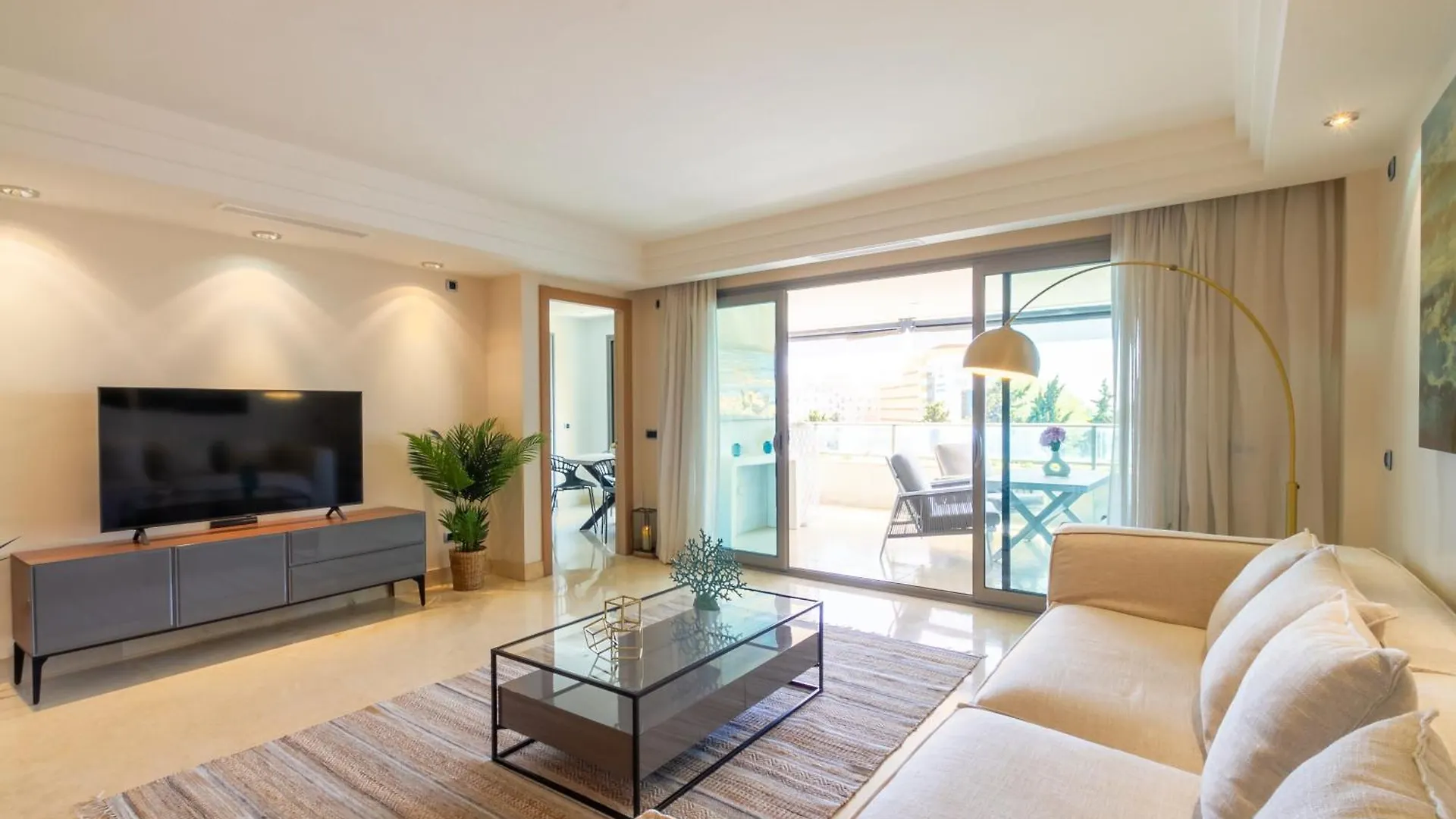 Apartment Marbella Banus Suites - Golden Mile Jardines Del Principe 1