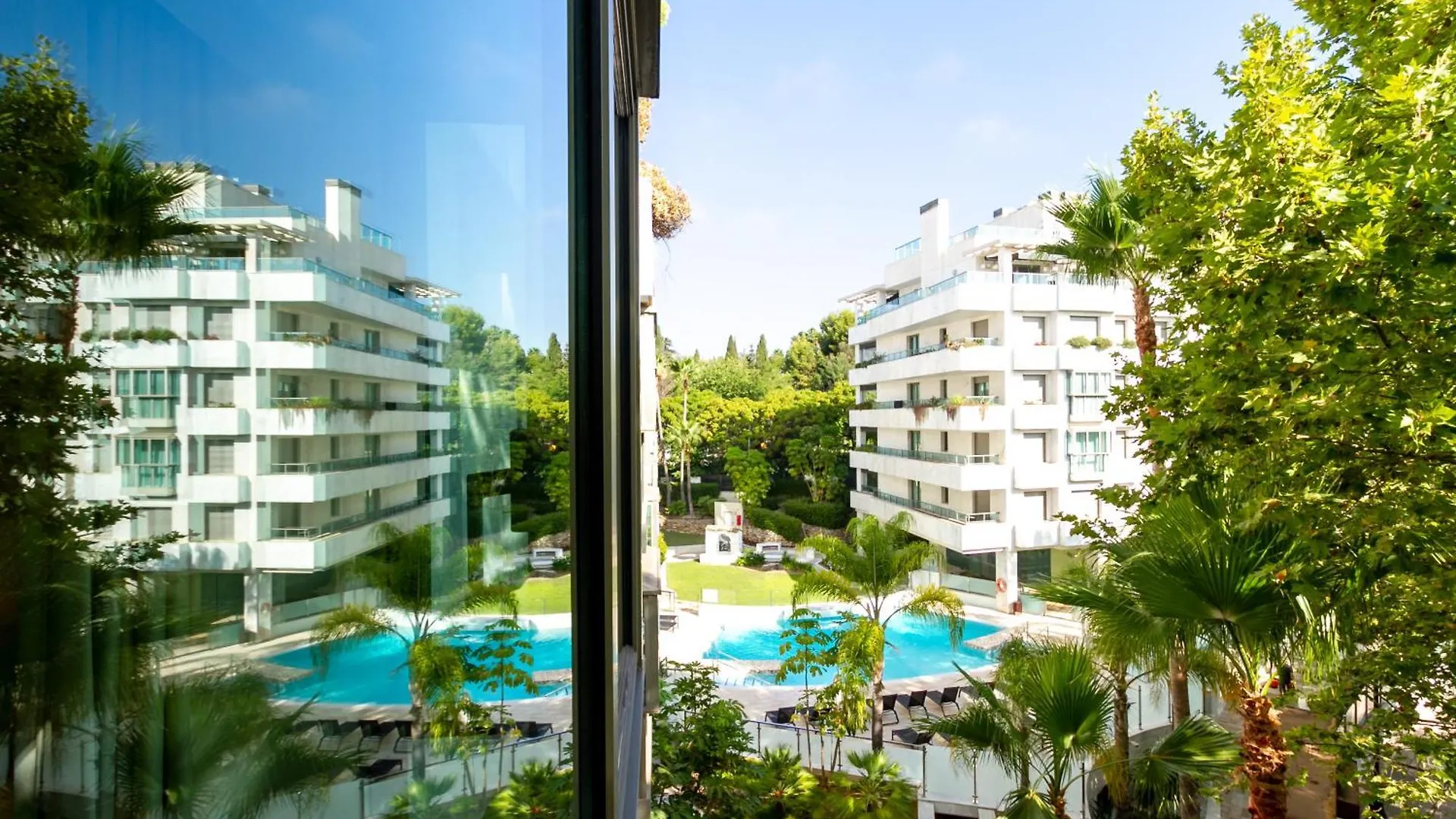 Marbella Banus Suites - Golden Mile Jardines Del Principe 1