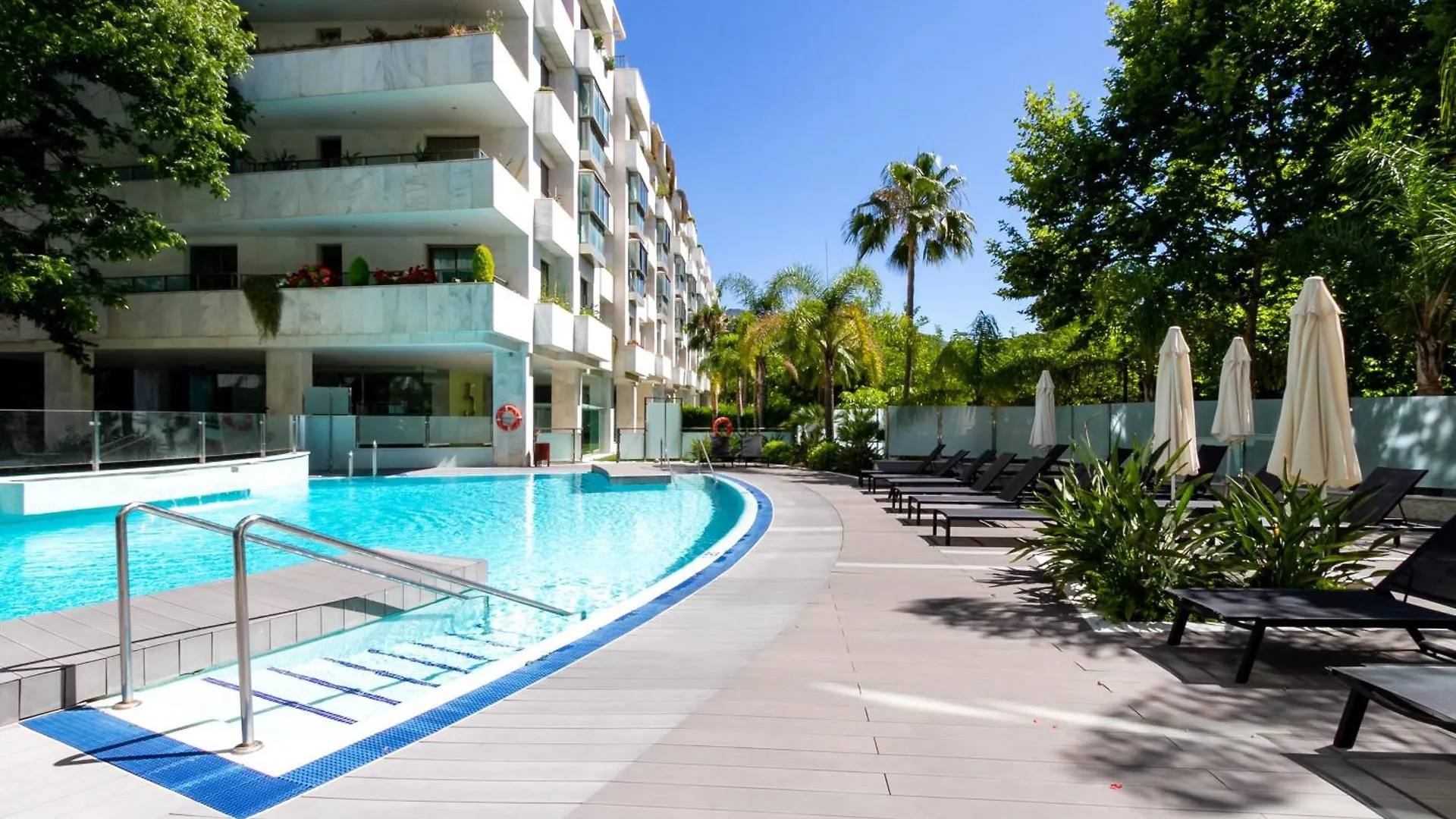 Marbella Banus Suites - Golden Mile Jardines Del Principe 1