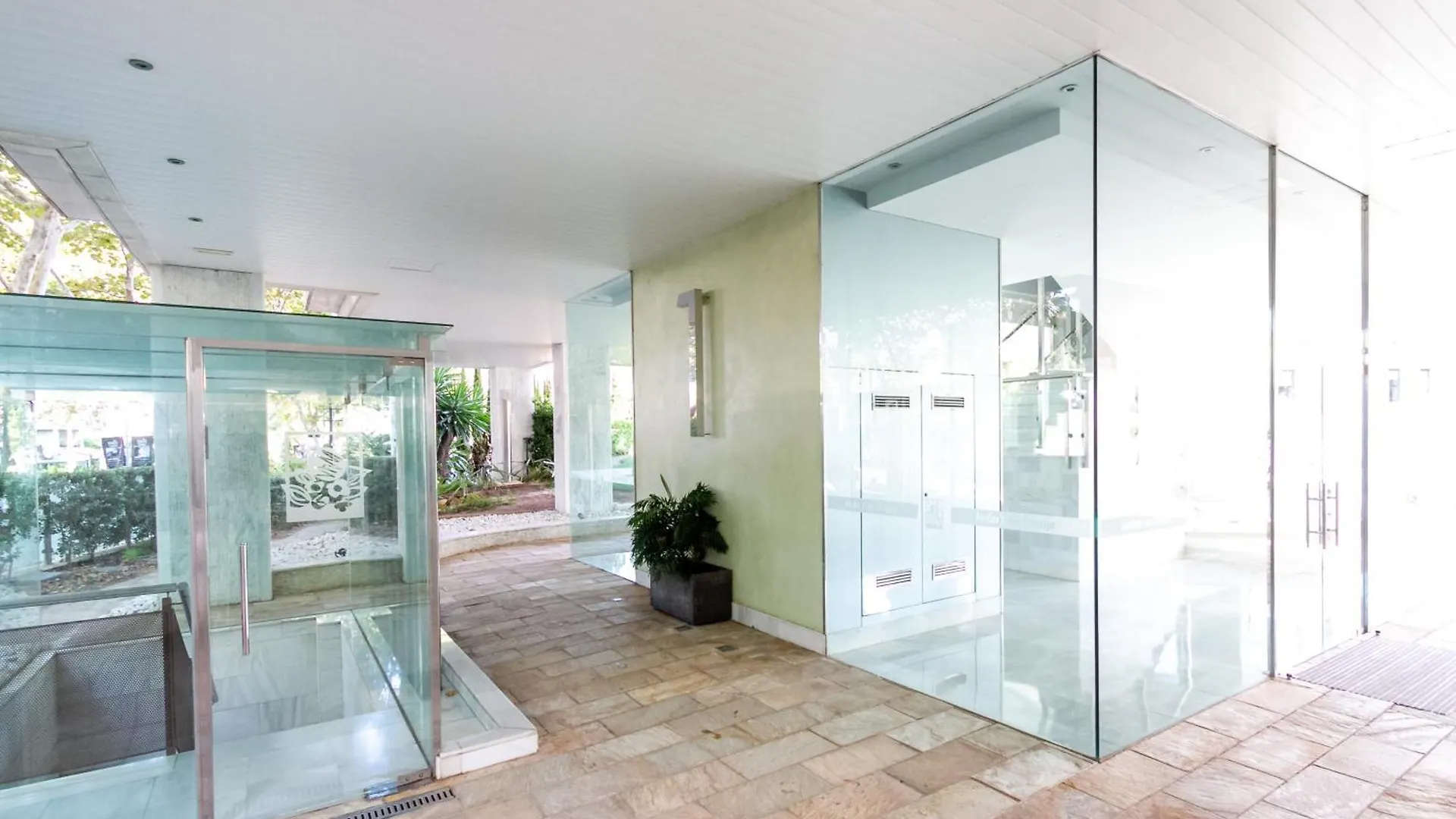 Apartment Marbella Banus Suites - Golden Mile Jardines Del Principe 1 Spain